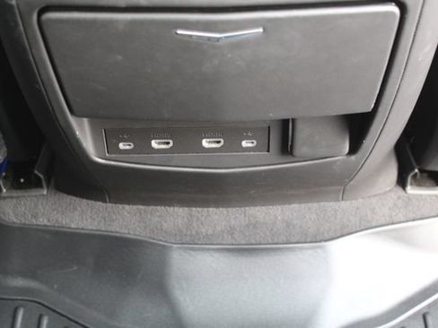 Used 2021 Cadillac Escalade Sport Platinum AWD/4WD image 24