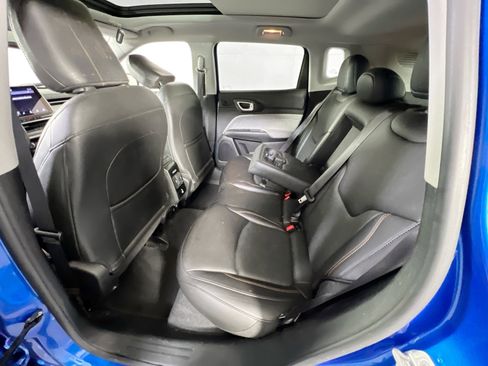 Used 2022 Jeep Compass Latitude w/ Sun and Sound Group image 23