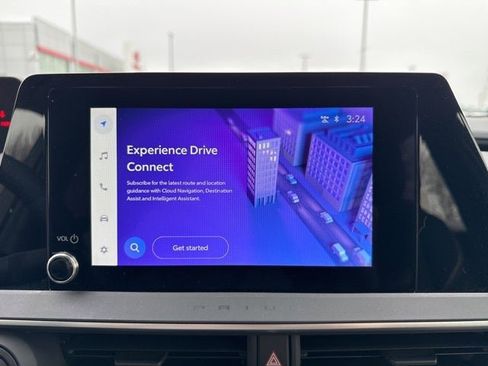 Used 2025 Toyota Prius XLE image 26