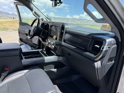Used 2024 Ford F350 Lariat w/ Lariat Ultimate Package AWD/4WD image 38