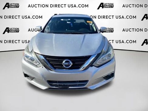 Used 2016 Nissan Altima 2.5 SL w/ 2.5 Technology Package image 2