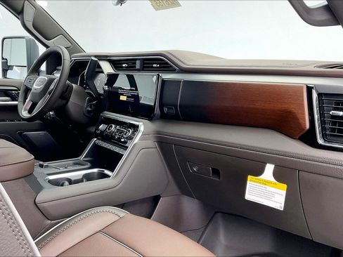New 2026 GMC Sierra 2500 Denali w/ Denali Reserve Package image 6