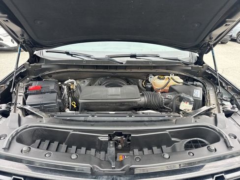 Used 2021 Chevrolet Suburban Z71 image 38