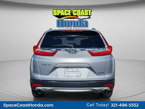 Used 2017 Honda CR-V Touring image 4