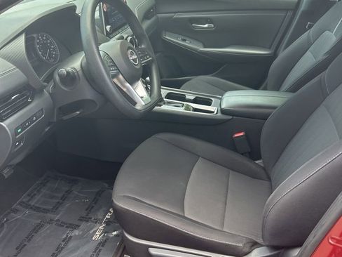 Used 2024 Nissan Sentra SV FWD image 12