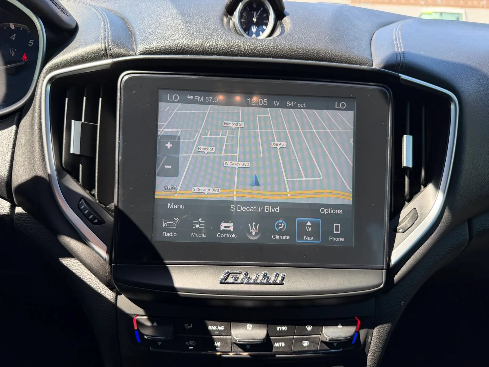 Used 2018 Maserati Ghibli RWD image 23