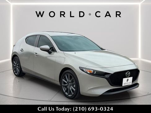 Used 2025 MAZDA MAZDA3 s FWD image 1