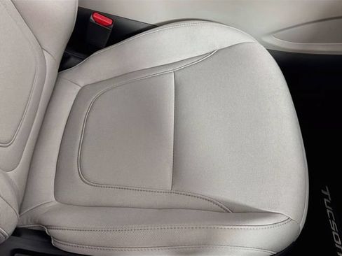 Certified 2025 Hyundai Tucson SEL AWD/4WD image 33