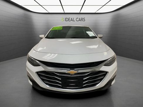 Used 2021 Chevrolet Malibu LT FWD image 2