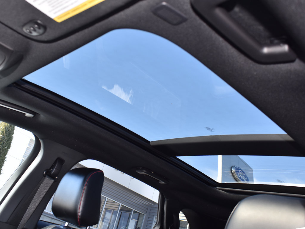 Used 2023 Ford Edge ST-Line AWD/4WD image 7