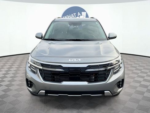 Certified 2025 Kia Seltos SX image 2
