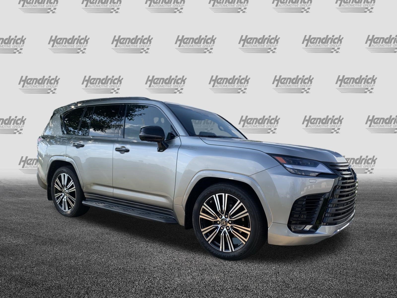 Used 2023 Lexus LX 600 4WD w/ Appearance Package image 6