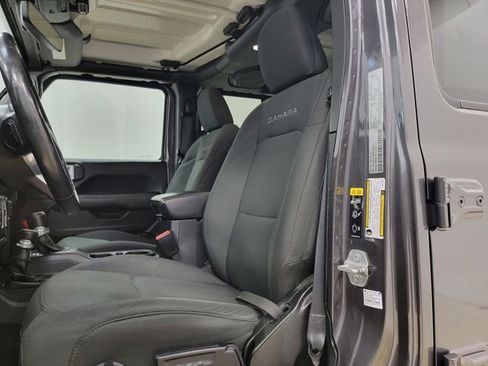 Certified 2021 Jeep Wrangler Unlimited Sahara image 16