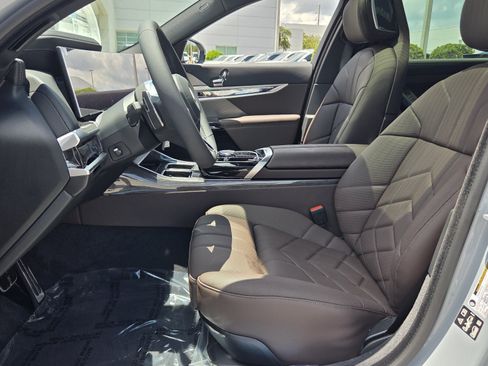 New 2026 BMW 740i xDrive AWD/4WD image 10