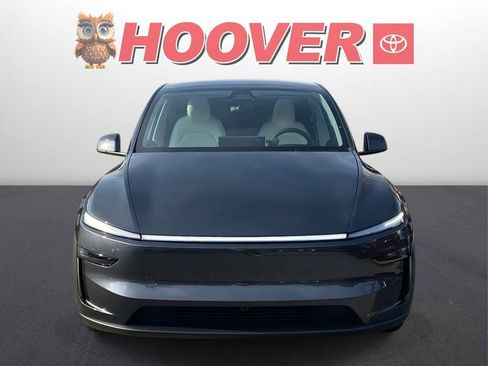 Used 2026 Tesla Model Y 2WD image 7