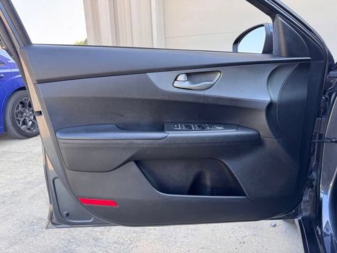 Used 2019 Kia Forte Sedan FWD image 20