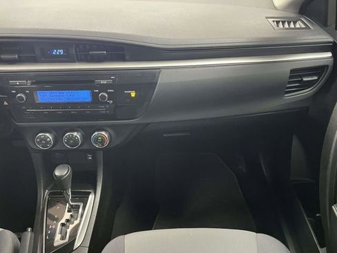 Used 2015 Toyota Corolla L image 19