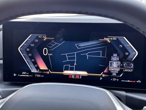 Used 2025 BMW 330i Sedan image 11