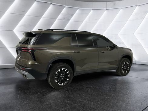 Used 2025 Chevrolet Traverse Z71 w/ LPO, Floor Liner Package image 4