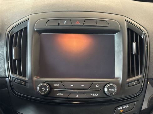 Used 2016 Buick Regal AWD image 12