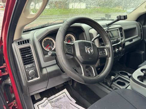 Used 2013 RAM 2500 Tradesman w/ Chrome Appearance Group image 10