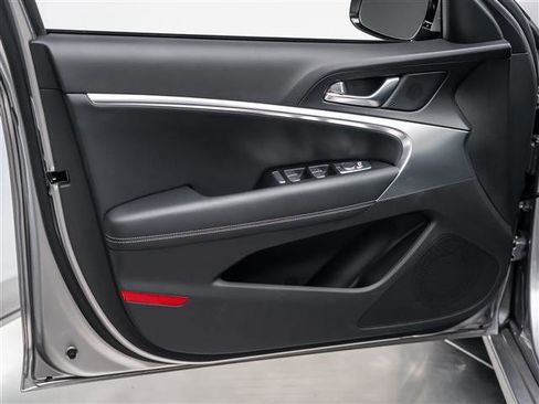 New 2026 Genesis G70 2.5T image 20