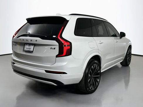 New 2026 Volvo XC90 B6 Ultra image 4