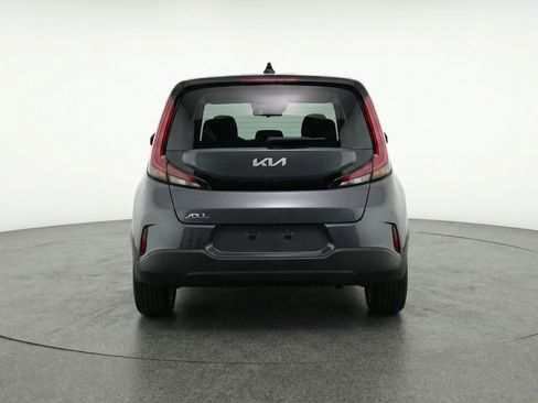 Used 2025 Kia Soul LX w/ LX Technology Package image 7