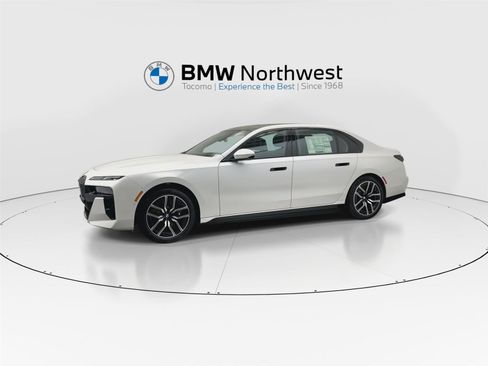 New 2026 BMW i7 xDrive60 AWD/4WD image 10