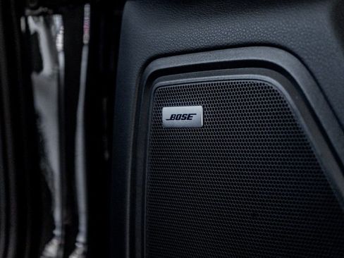 Certified 2025 Porsche Macan image 29