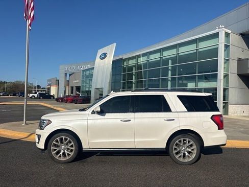 Used 2019 Ford Expedition Limited w/ Equipment Group 302A image 2