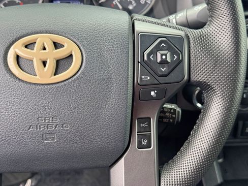 Used 2020 Toyota Tacoma TRD Sport image 20