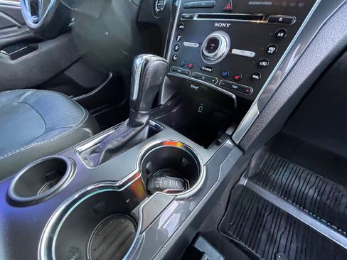 Used 2017 Ford Explorer Limited w/ Class II Trailer Tow Package image 30