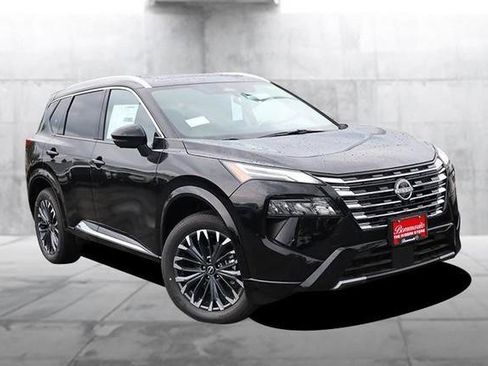 Used 2026 Nissan Rogue Platinum AWD/4WD image 2