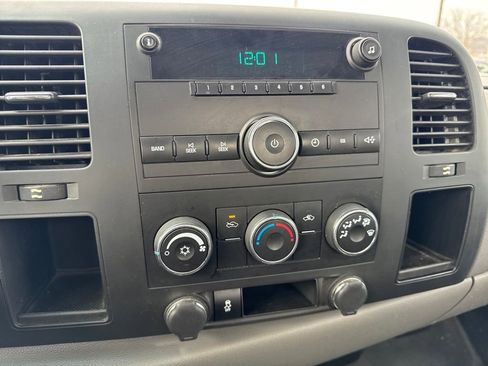 Used 2013 Chevrolet Silverado 1500 W/T image 38