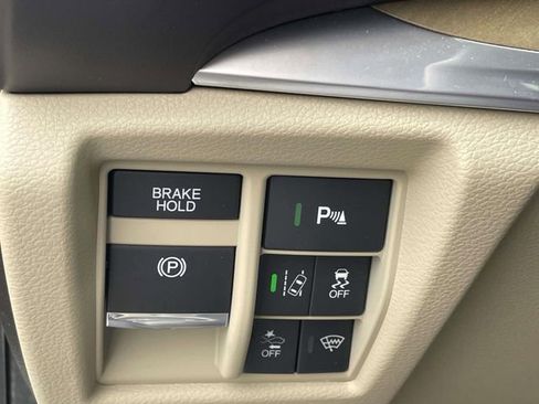Used 2020 Acura MDX SH-AWD w/ Advance Package image 27