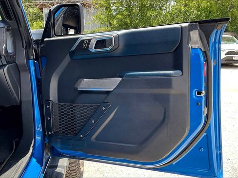 Used 2022 Ford Bronco Outer Banks w/ Sasquatch Package image 21