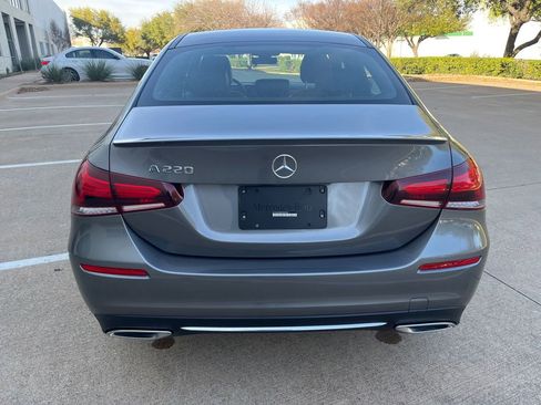 Used 2021 Mercedes-Benz A 220 image 8