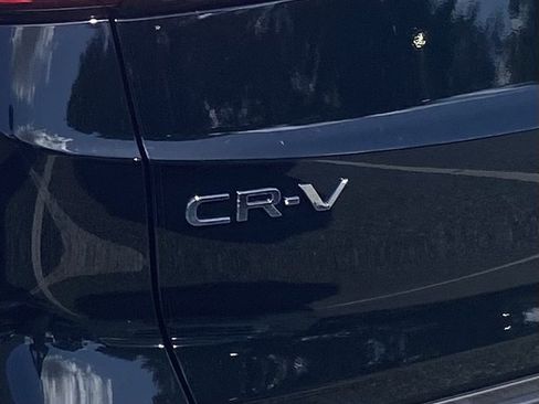Used 2024 Honda CR-V LX image 11
