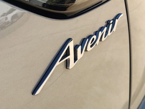 Used 2023 Buick Envision Avenir AWD/4WD image 12