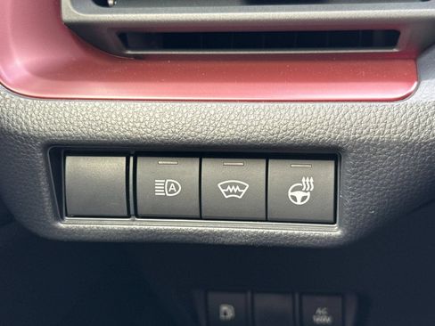 New 2026 Toyota Prius Plug-In Hybrid FWD image 27