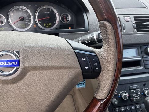 Used 2007 Volvo XC90 V8 image 14