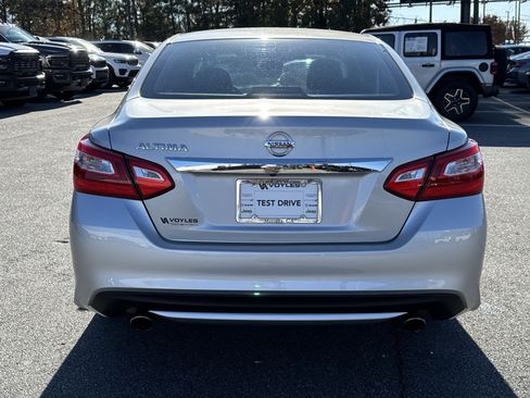 Used 2017 Nissan Altima 2.5 S w/ Power Driver Seat Package image 7