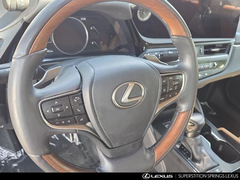 Used 2024 Lexus ES 300h w/ Accessory Package (Z2) FWD image 8