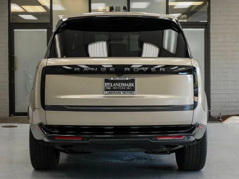 Used 2025 Land Rover Range Rover SE AWD/4WD image 27