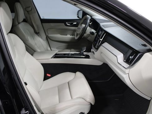 Used 2020 Volvo XC60 T5 Inscription FWD image 27