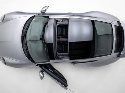 Used 2019 Porsche 911 Carrera 4S image 10