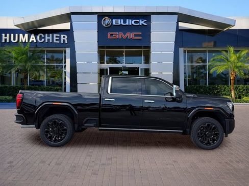 New 2026 GMC Sierra 2500 Denali Ultimate w/ LPO, Black Badging Package AWD/4WD image 8