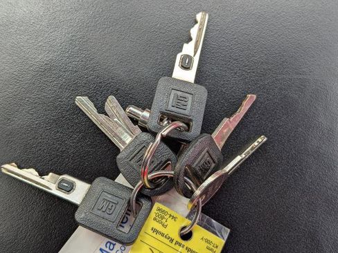 Used 1996 Chevrolet Corvette Coupe RWD image 25