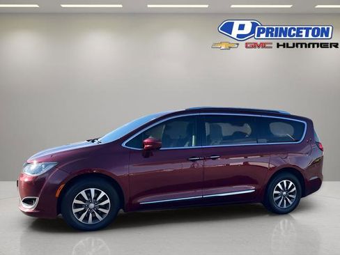 Used 2020 Chrysler Pacifica Touring-L Plus w/ Advanced Safetytec Group FWD image 4